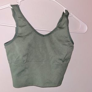 athletic wear, crop top